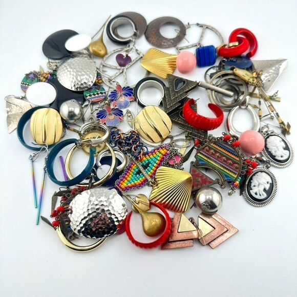 Bundle lot of Earring Sets - Picture 1 of 6